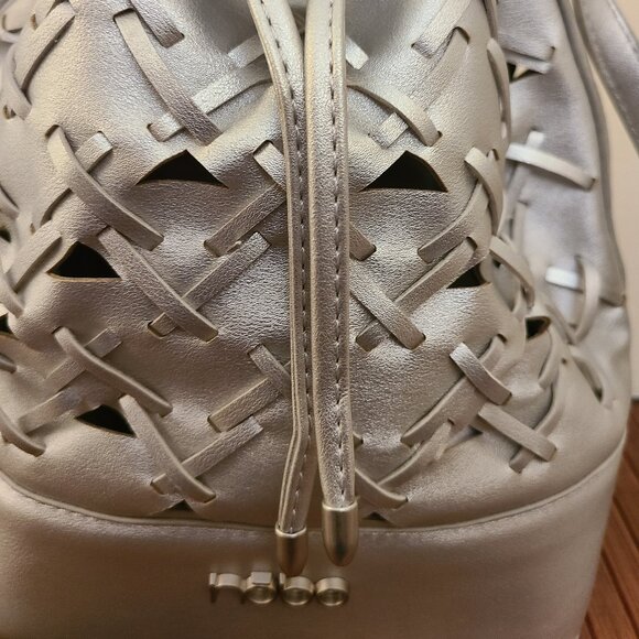 NŌBO (Poland) Silver Drawstring Basketweave Shoulder Bag - NWOT - Picture 3 of 11
